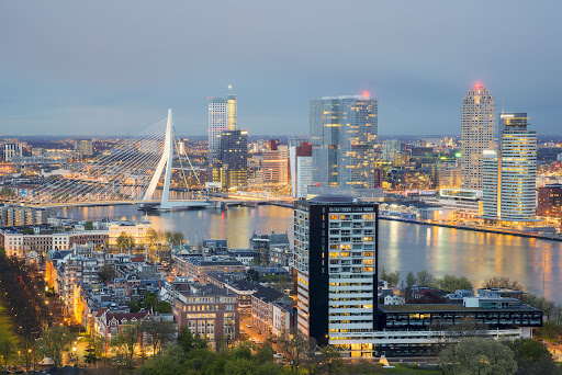 Rotterdam Tourist Attractions, Nightlife, Shopping and Transport Inforamtion